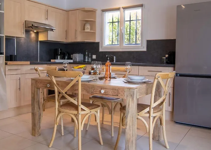Le Vallon Des Chenes By Interhome Appartement