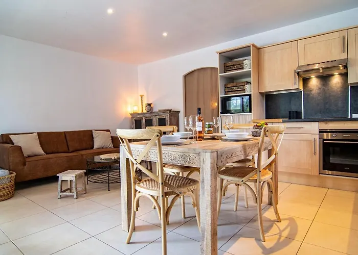 Le Vallon Des Chenes By Interhome