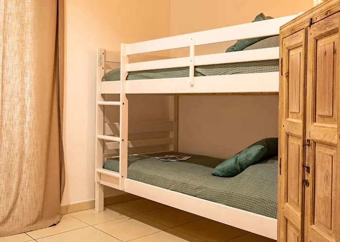 Le Vallon Des Chenes By Interhome * Saint Aygulf